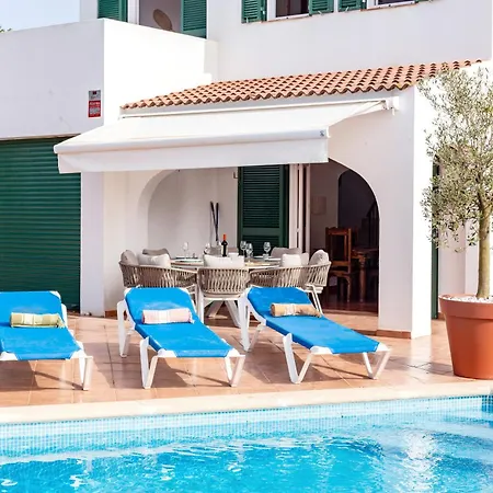 Jultomas Villa *